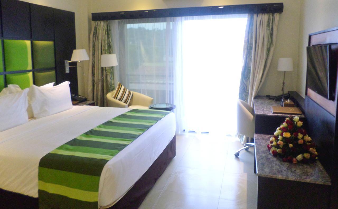 เบสต์ เวสเทิร์น พรีเมียร์ การ์เดน โฮเต็ล เอนเทบเบ Hotel เอนเทบเบ้ ภายนอก รูปภาพ