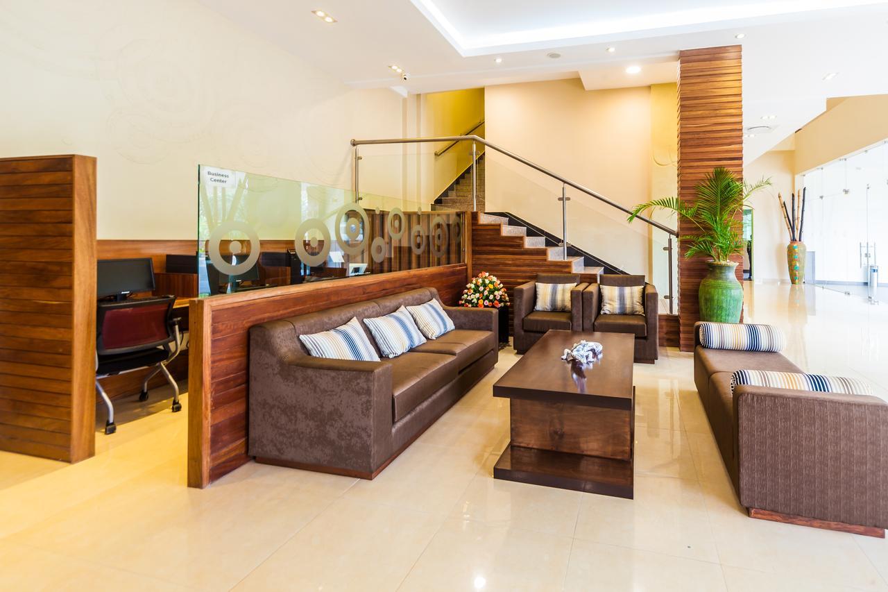 เบสต์ เวสเทิร์น พรีเมียร์ การ์เดน โฮเต็ล เอนเทบเบ Hotel เอนเทบเบ้ ภายนอก รูปภาพ