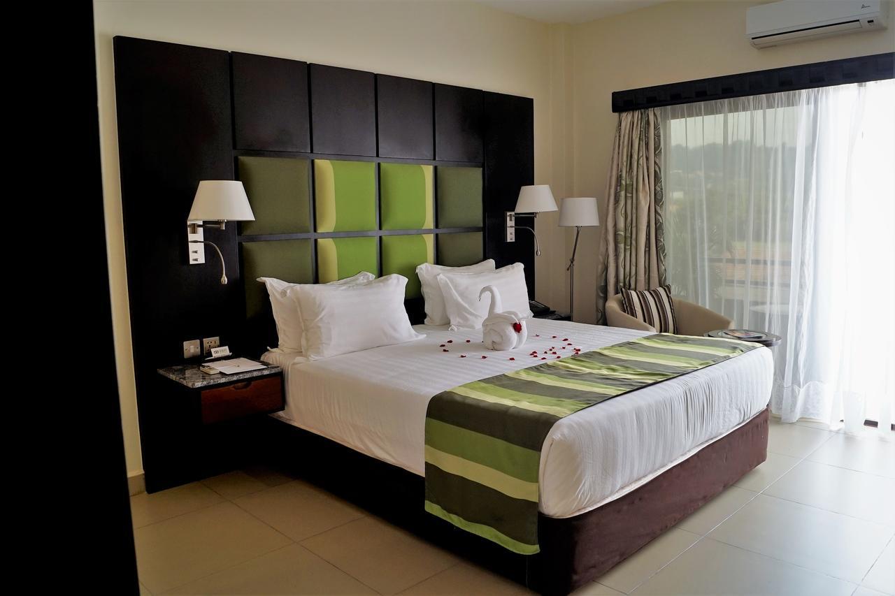 เบสต์ เวสเทิร์น พรีเมียร์ การ์เดน โฮเต็ล เอนเทบเบ Hotel เอนเทบเบ้ ภายนอก รูปภาพ
