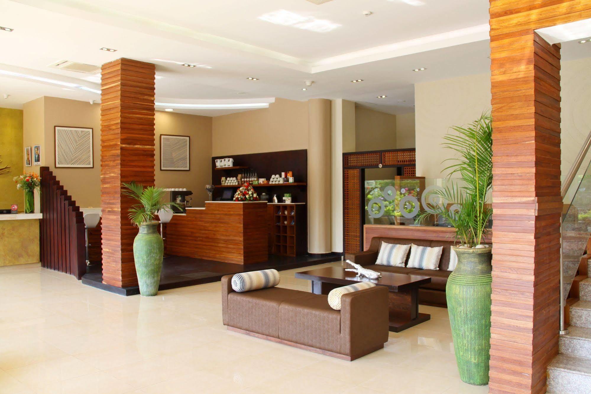เบสต์ เวสเทิร์น พรีเมียร์ การ์เดน โฮเต็ล เอนเทบเบ Hotel เอนเทบเบ้ ภายนอก รูปภาพ